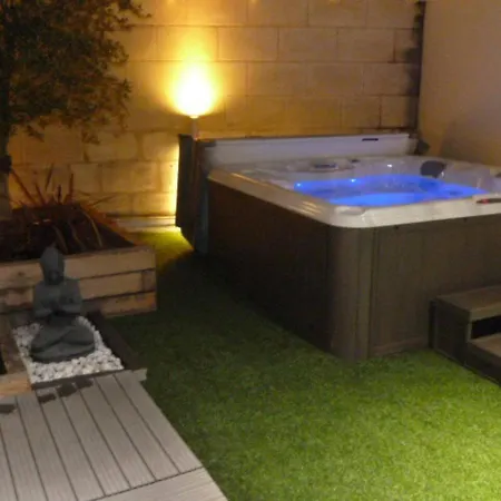 Appartement Loft Avec Spa Libourne Exterior photo