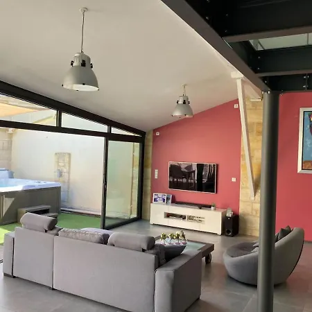 Appartement Loft Avec Spa Libourne Exterior photo